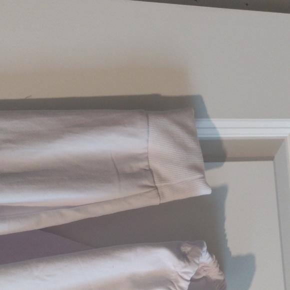 4pc bundle with earrings and bracelet nwt - Picture 5 of 13